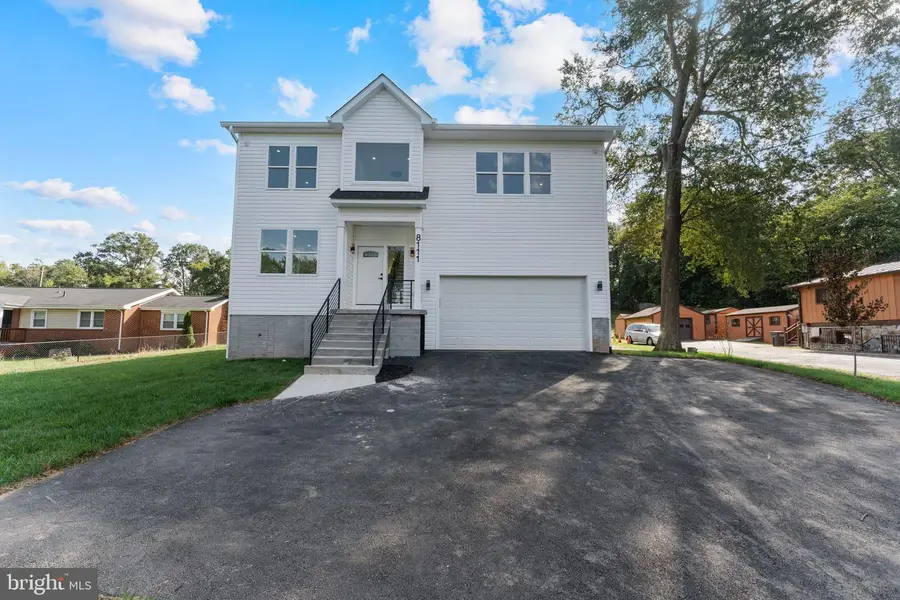 8111 Oak St, Manassas, VA 20111 - #3