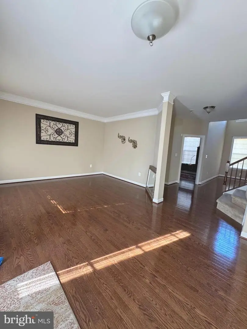 14933 Spriggs Tree Ln, Woodbridge, VA 22193 - Image #2
