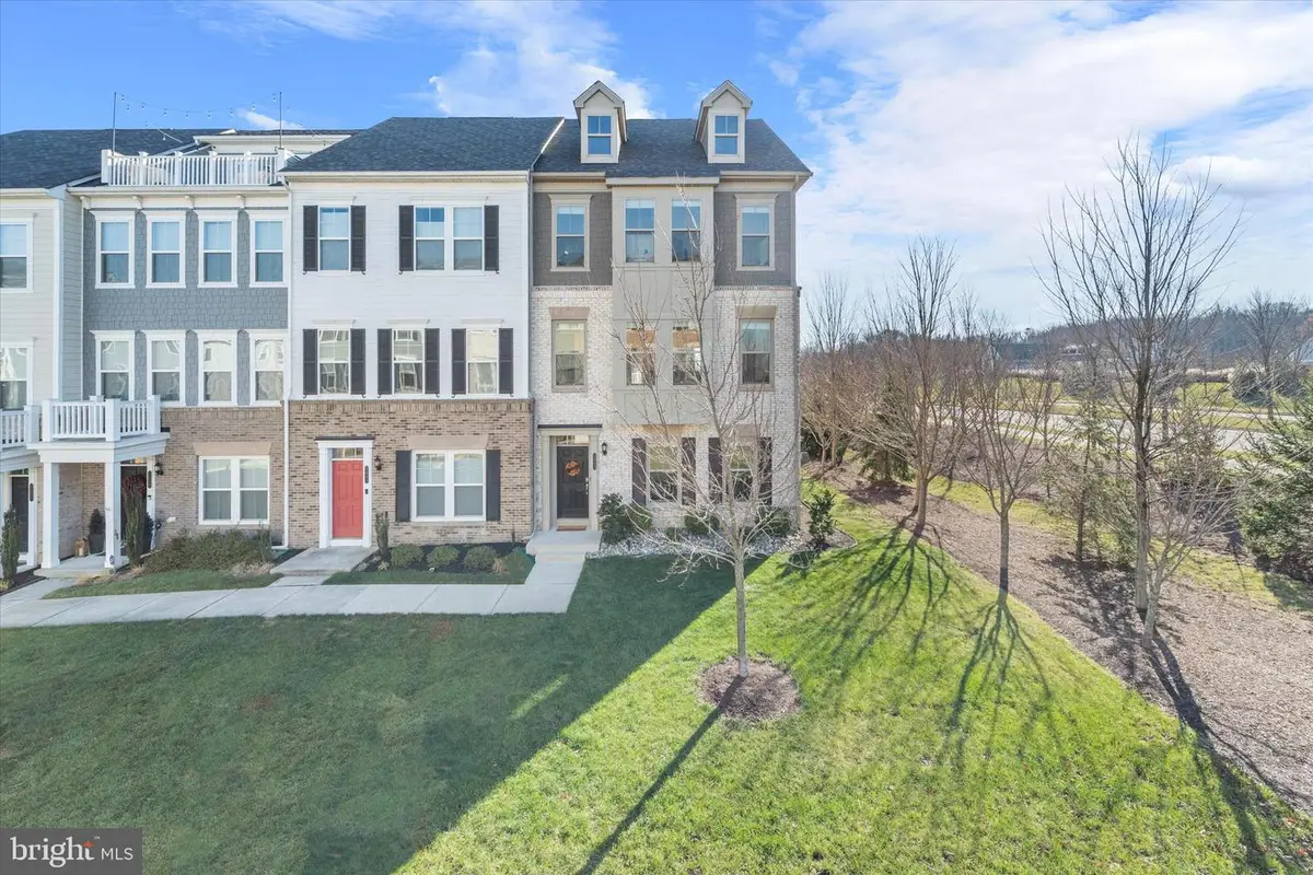 2033 Alder Ln, Dumfries, VA 22026 - Image #1