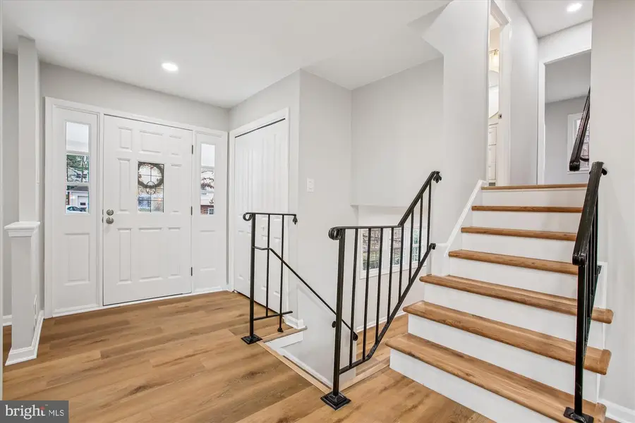 12060 Willowood Dr, Woodbridge, VA 22192 - Image #3