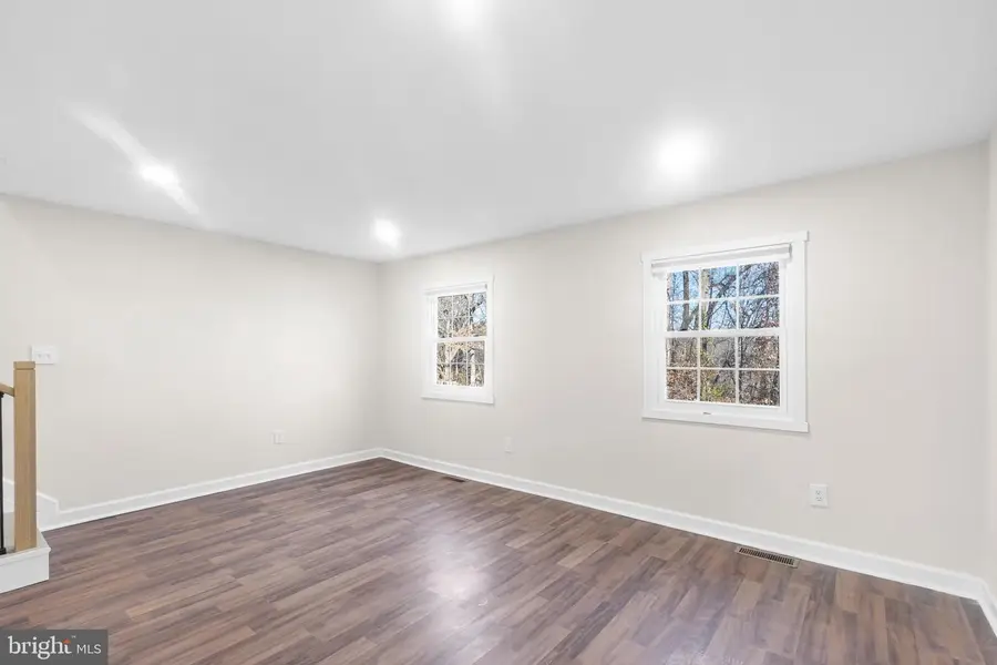 14829 Emberdale Dr, Woodbridge, VA 22193 - Image #3