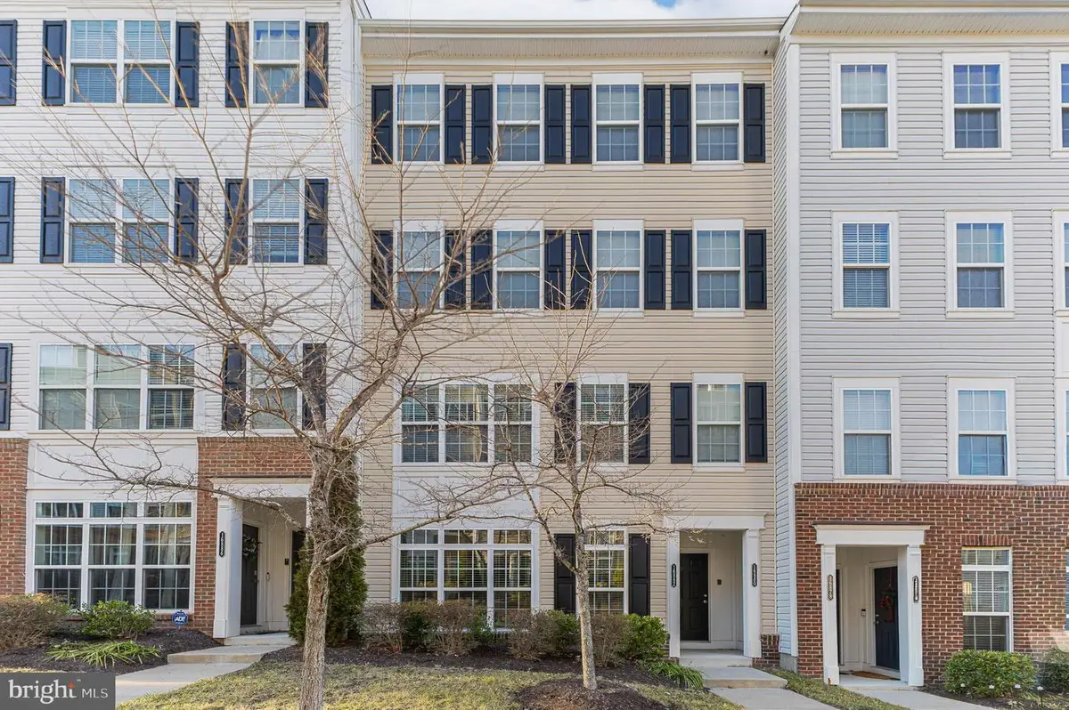 16882 Porters Inn Dr, Dumfries, VA 22026 - Image #1