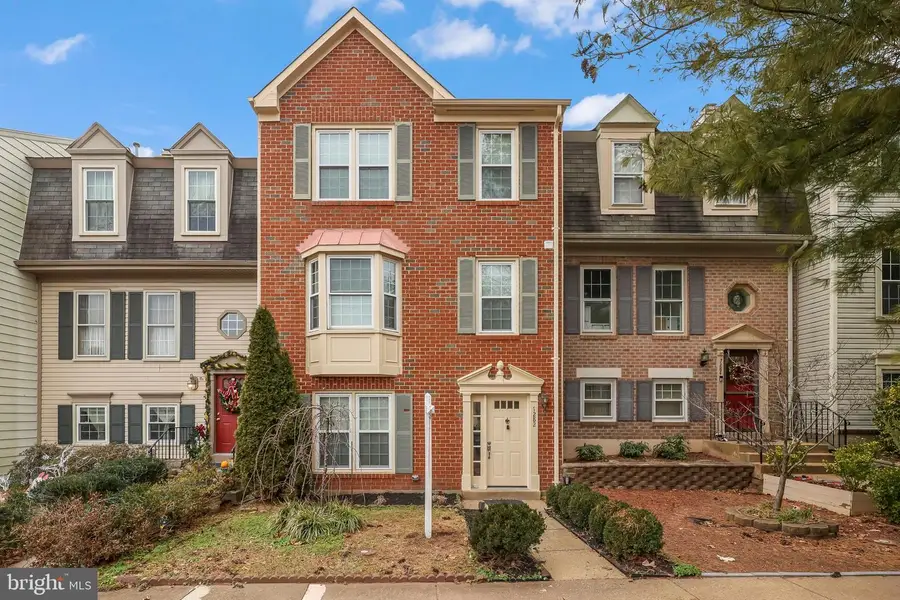 7282 Saint Johns Ct, Manassas, VA 20109 - Image #2