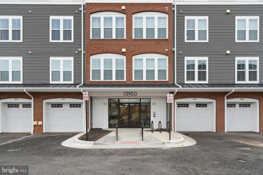 13950 Englefield Dr #408, Woodbridge, VA 22193 - Image #3