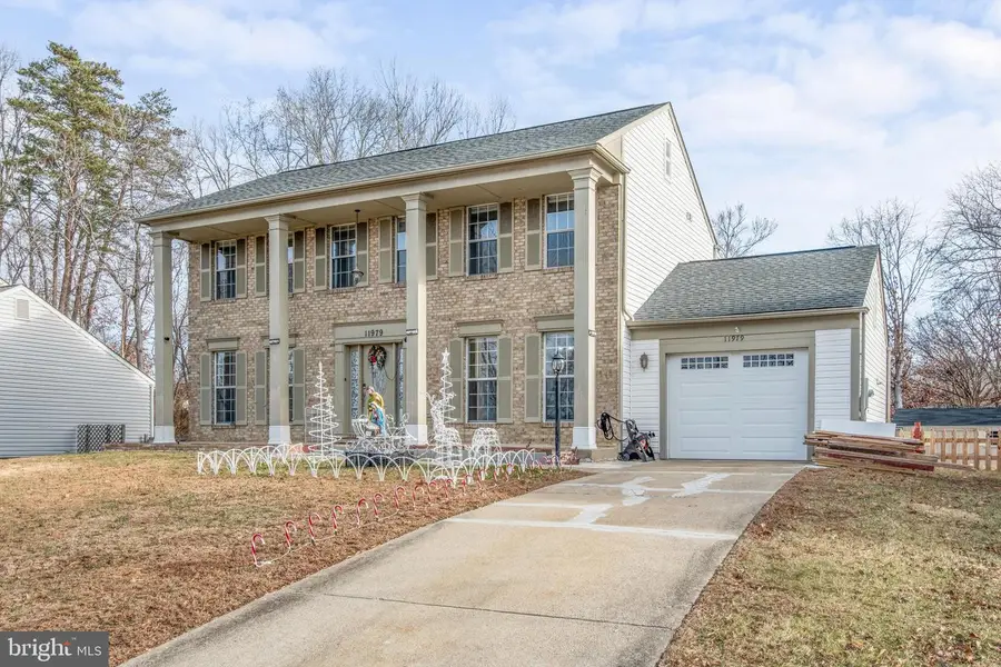 11979 Hedges Run Dr, Woodbridge, VA 22192 - Image #2