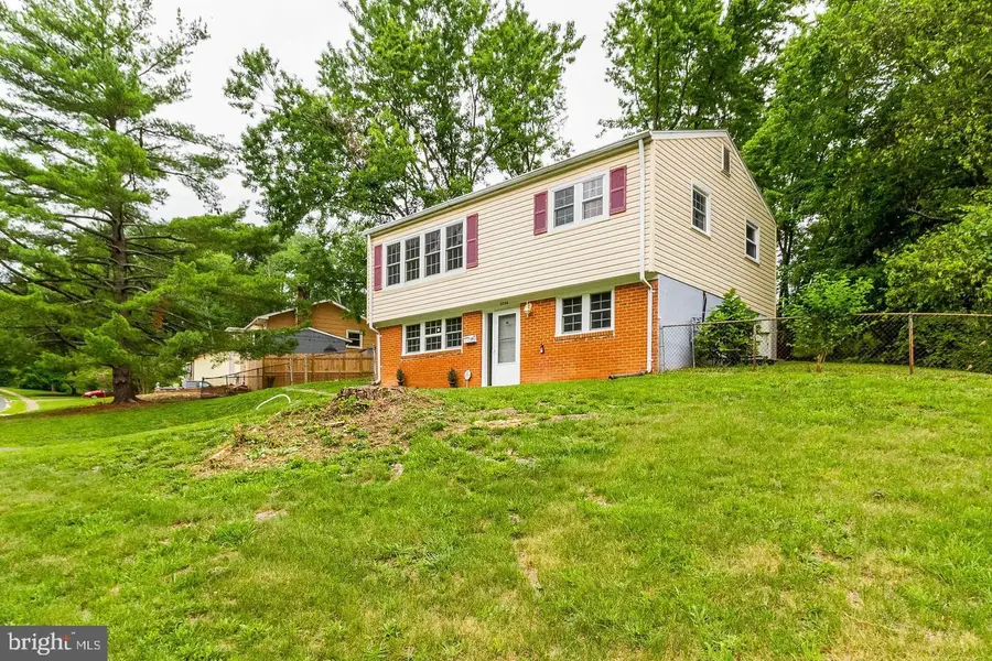 3206 Burbank Ln, Woodbridge, VA 22193 - #3