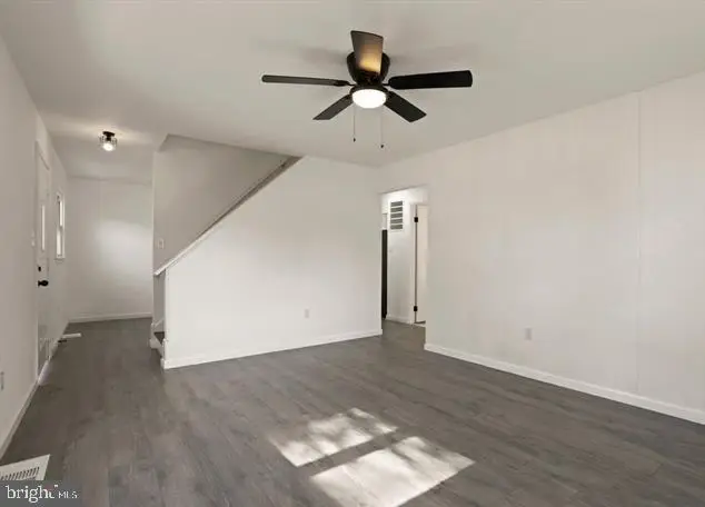 15205 Michigan Rd, Woodbridge, VA 22191 - Image #2