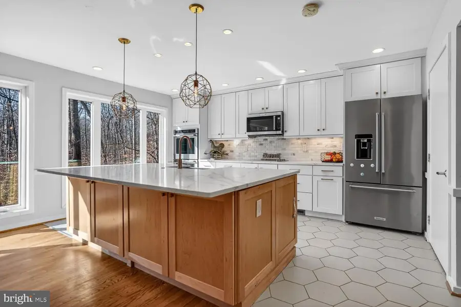 2599 Tree House Dr, Woodbridge, VA 22192 - Image #3