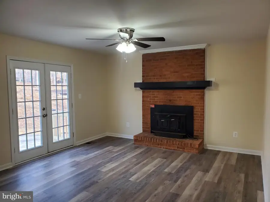 8016 Stillbrooke Rd, Manassas, VA 20112 - Image #3