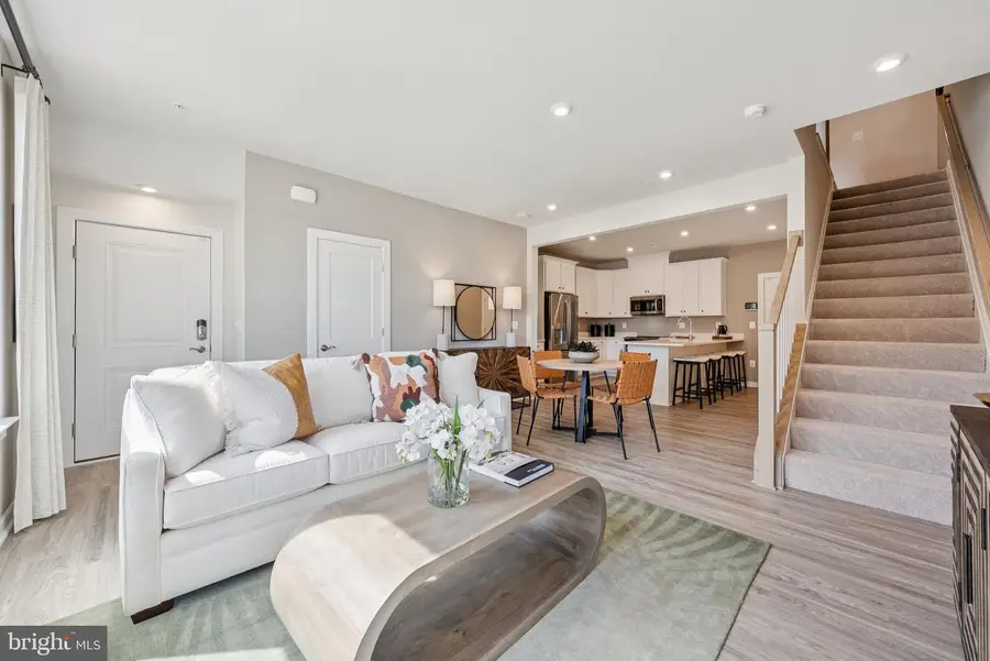 13723 Cobble Loop, Woodbridge, VA 22193 - Image #3