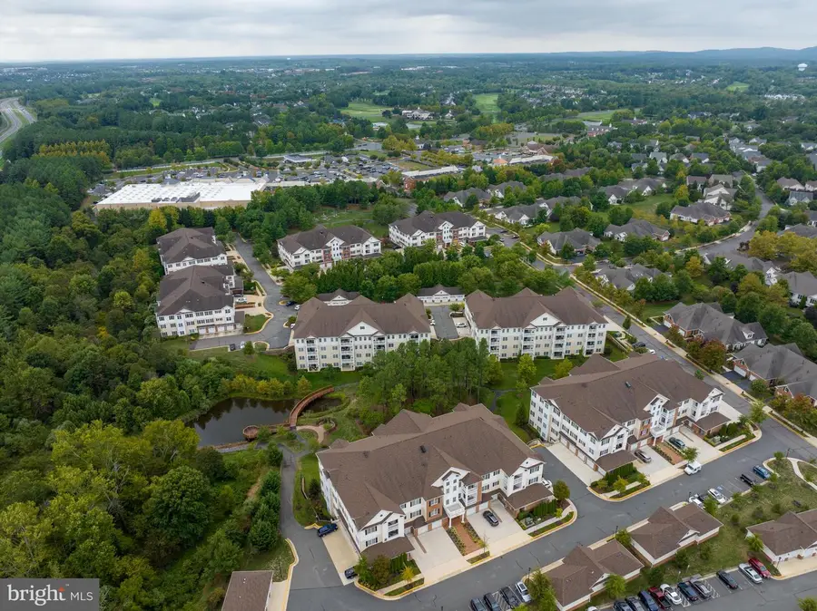 15110 Heather Mill Ln #305, Haymarket, VA 20169 - Image #3