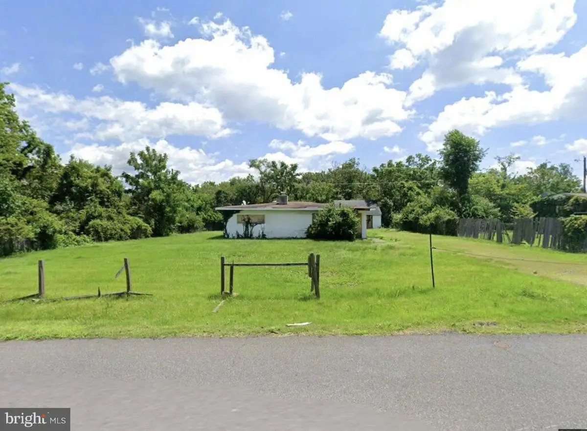 8417 Barrett Dr, Manassas, VA 20109 - Image #1