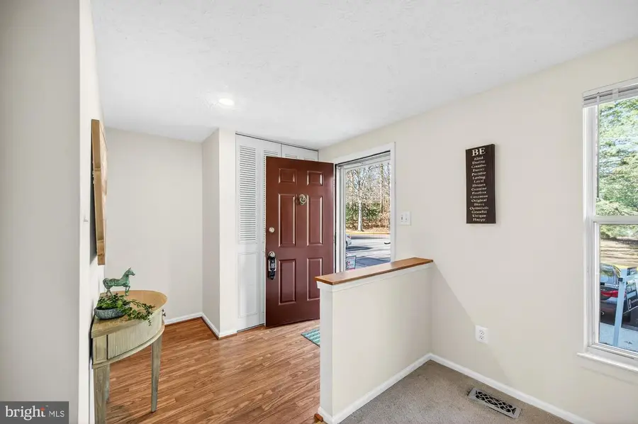 16200 Henderson Ln, Dumfries, VA 22025 - Image #3