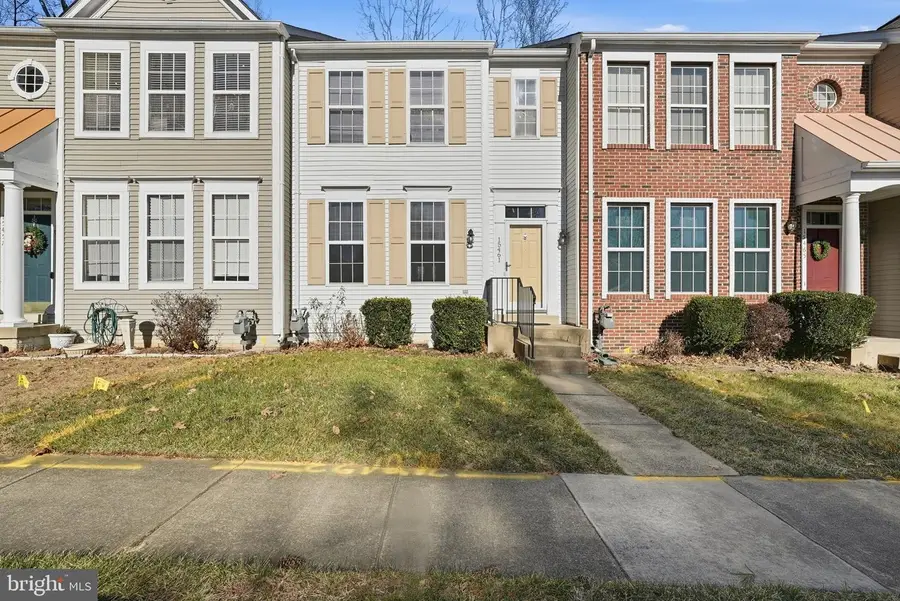15461 Port Washington Ct, Dumfries, VA 22025 - Image #2