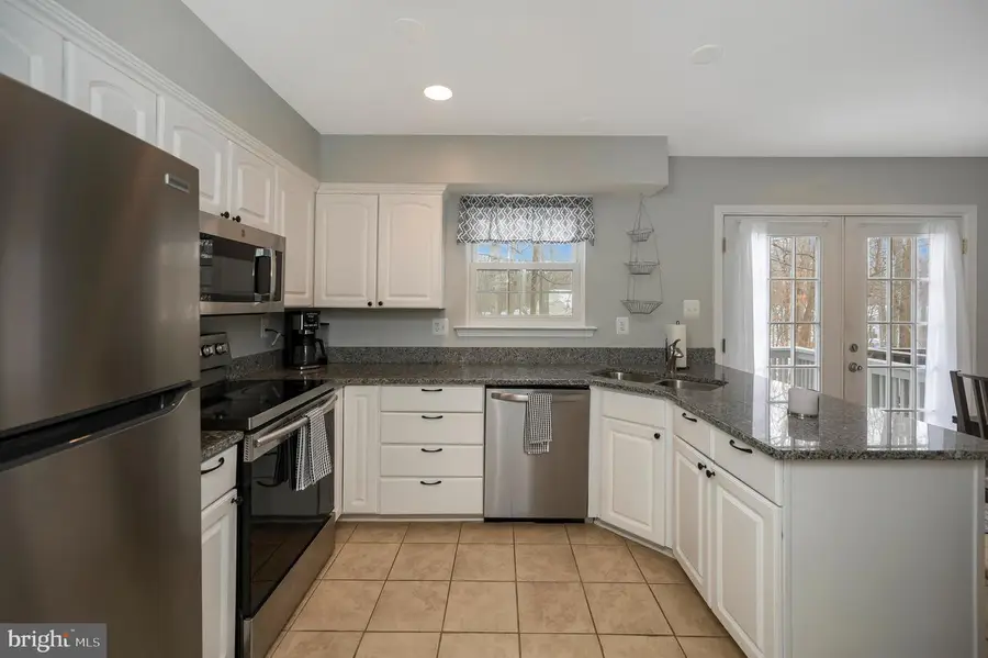 15233 Streamside Ct, Dumfries, VA 22025 - Image #3