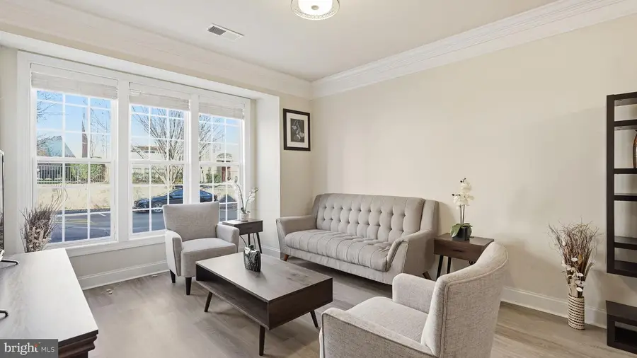 15177 Lancashire Dr, Woodbridge, VA 22191 - #3