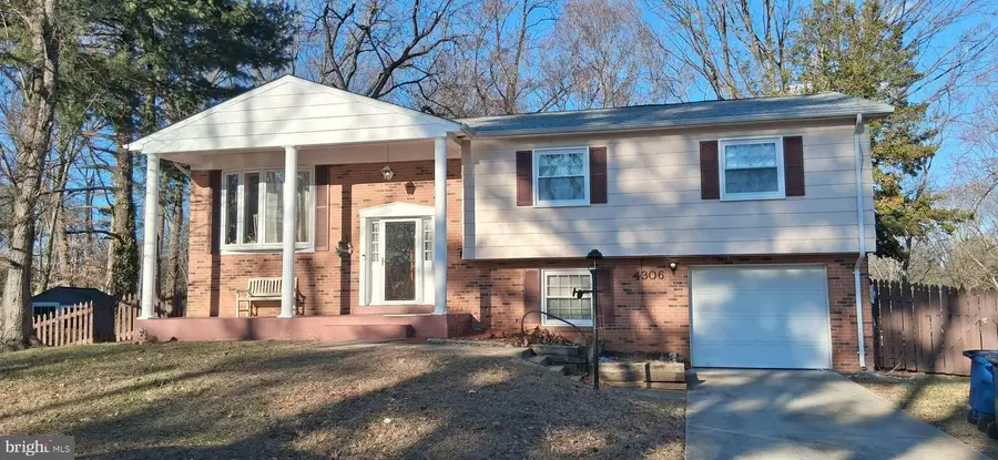 4306 Eldorado Dr, Woodbridge, VA 22193 - Image #3