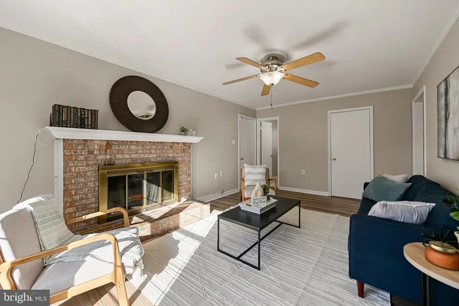 11969 Shorewood Ct, Woodbridge, VA 22192 - Image #3