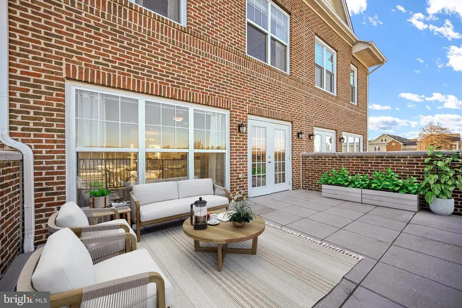 612 Marina Landing Ln, Woodbridge, VA 22191 - Image #3