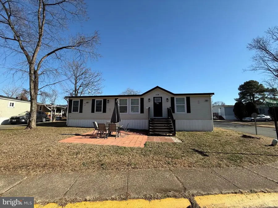 104 Prince Charles Ln, Dumfries, VA 22026 - Image #2