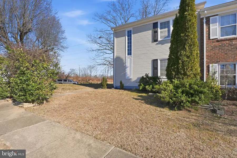 12301 Woodlawn Ct, Woodbridge, VA 22192 - Image #2