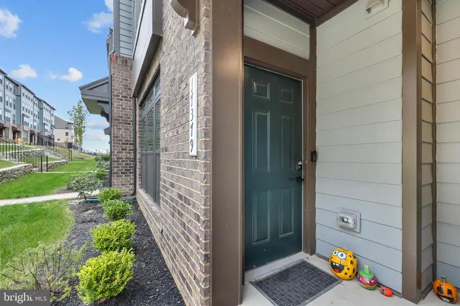 17379 Harrison Ridge Dr, Dumfries, VA 22026 - Image #3