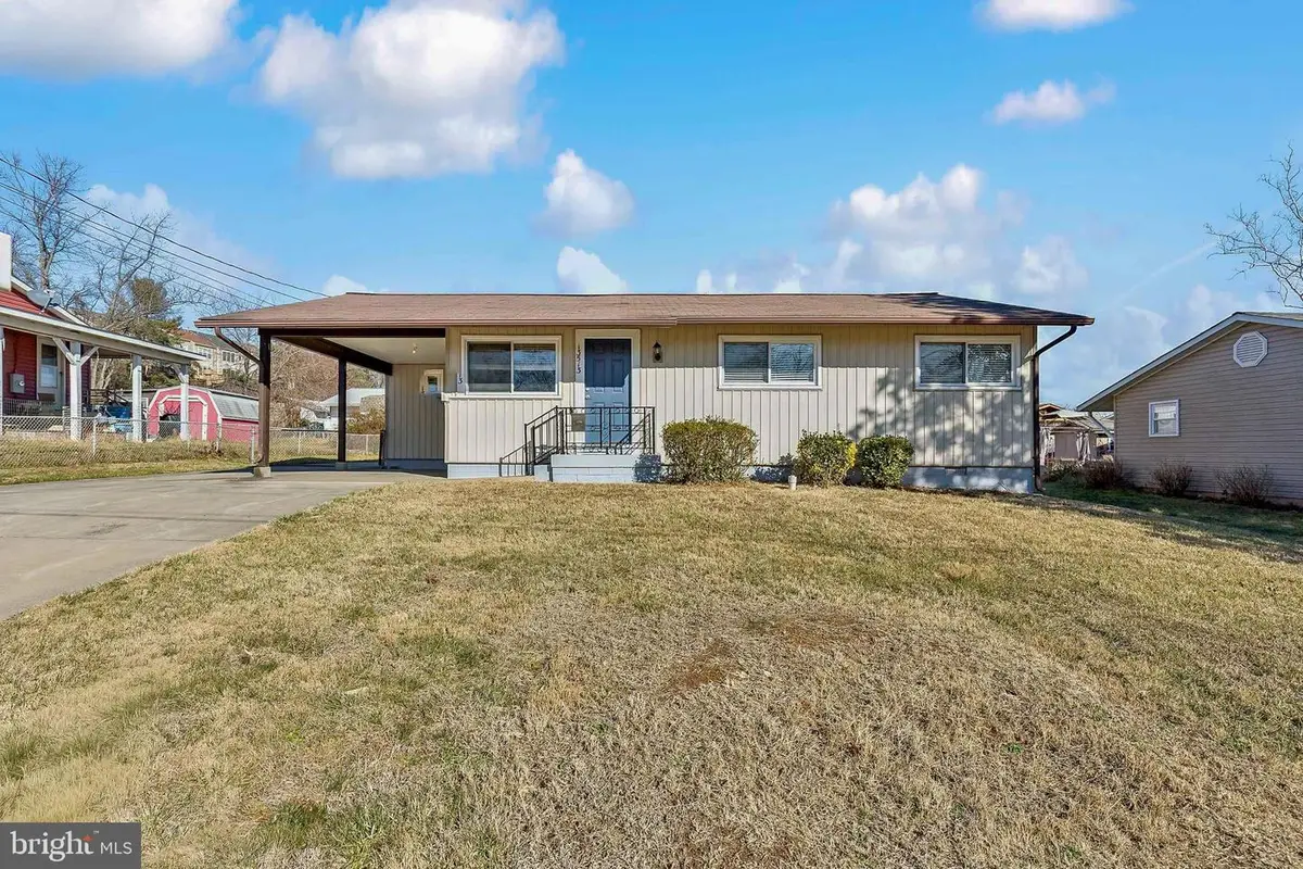 13513 Fitzhugh Ln, Woodbridge, VA 22191 - Image #1