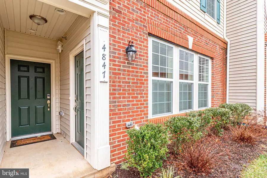 4847 Dane Ridge Cir #87, Woodbridge, VA 22193 - Image #3