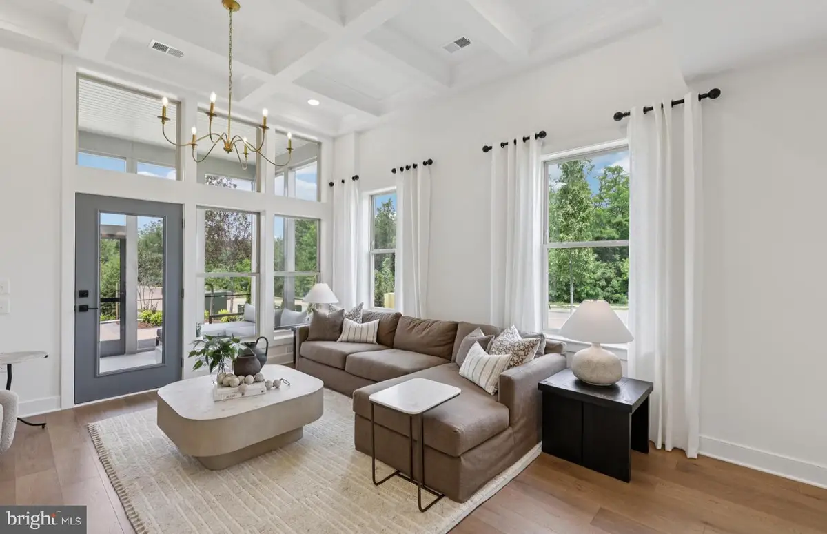 5930 Sunstone Ln, Haymarket, VA 20169 - Image #1