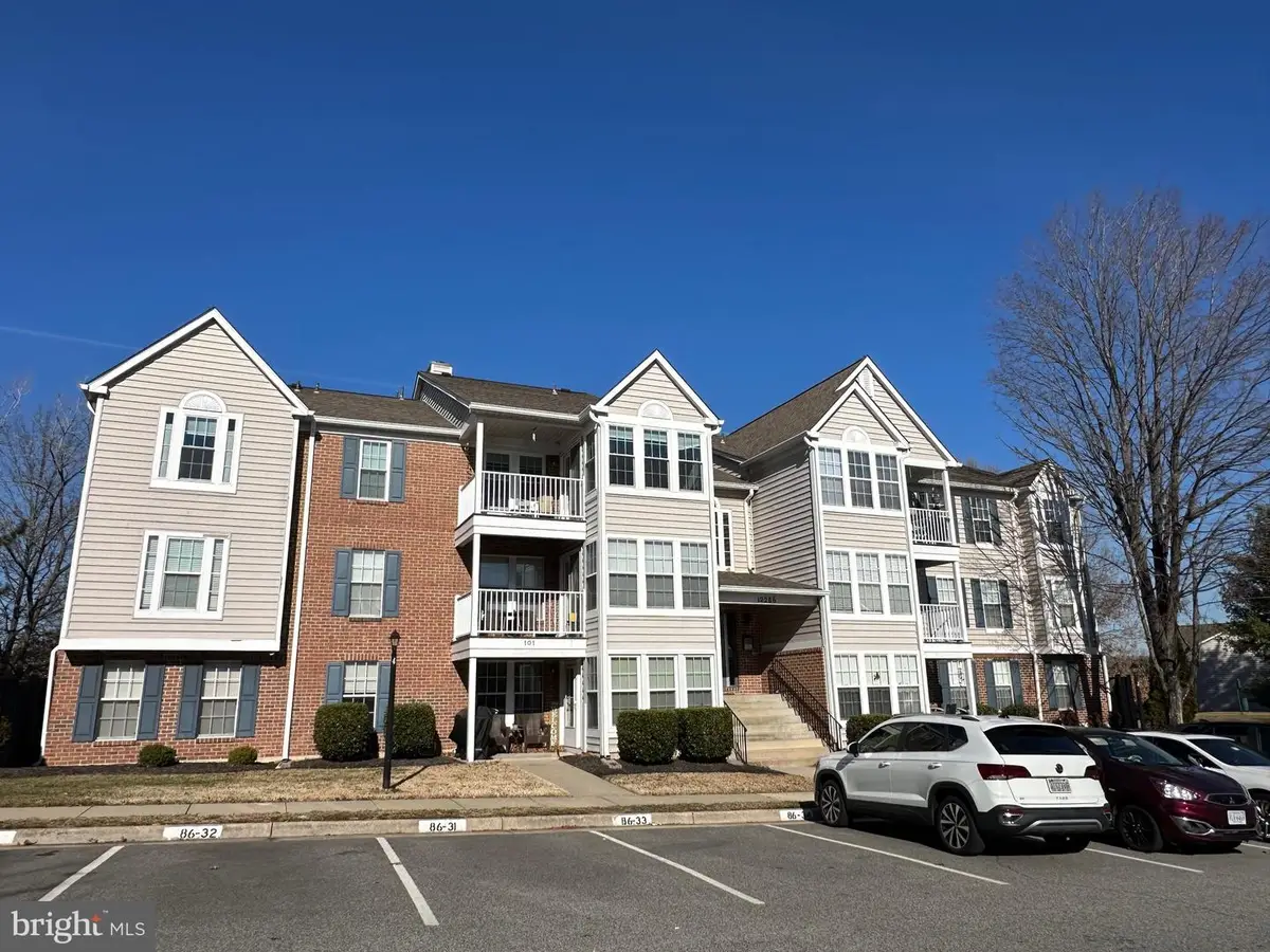 12286 Ashmont Ct #303, Woodbridge, VA 22192 - Image #1