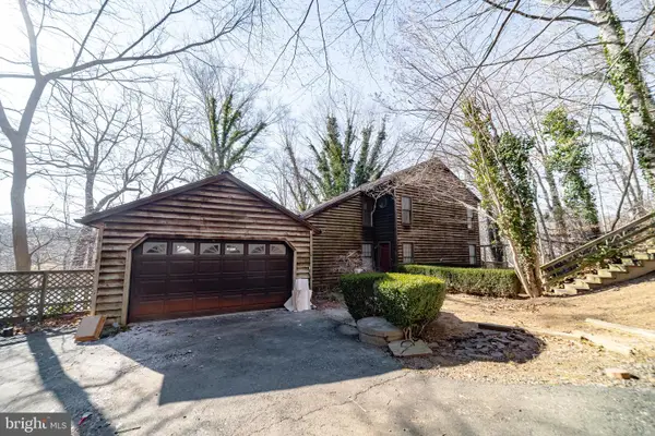 10754 Lake Forest Dr, MANASSAS, VA 20112