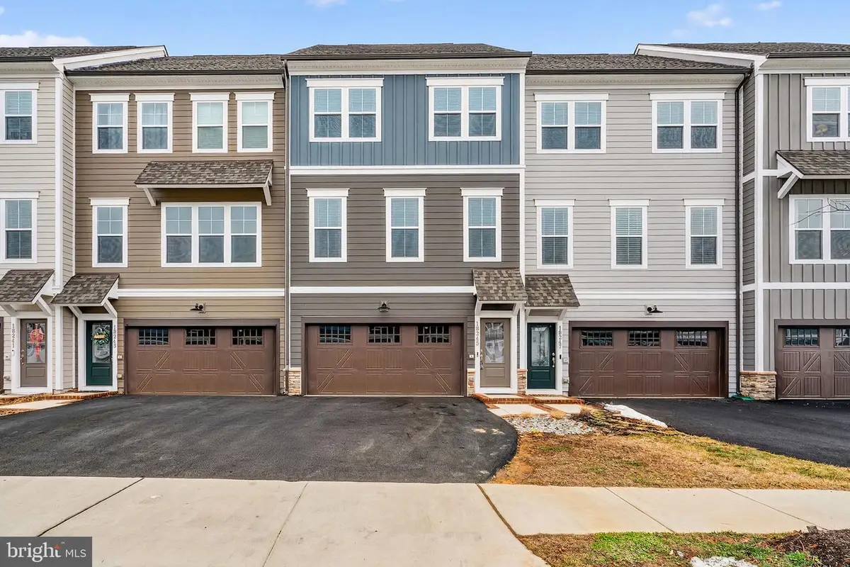 18245 Moss Garden Rd, Dumfries, VA 22026 - #1