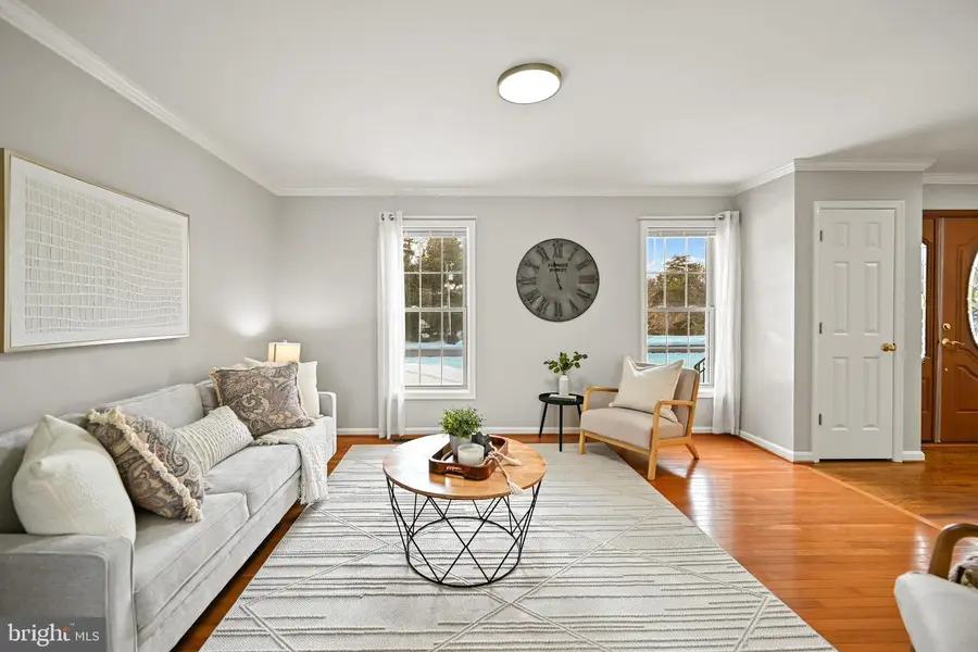 10449 Pineview Rd, Manassas, VA 20111 - Image #2