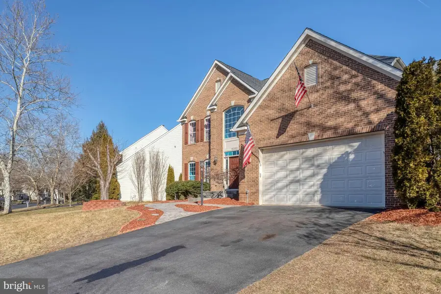 15359 Bowmans Folly Dr, Manassas, VA 20112 - Image #2
