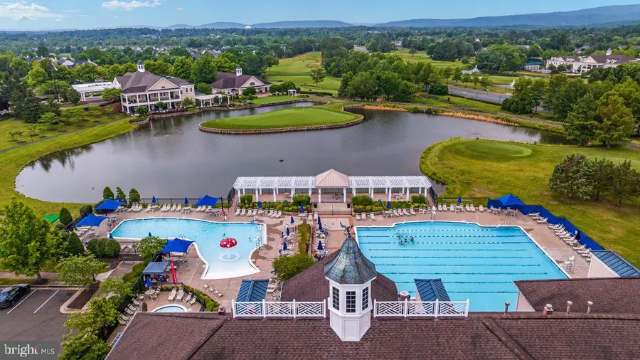 5711 Amelia Springs Cir, Haymarket, VA 20169 - #2