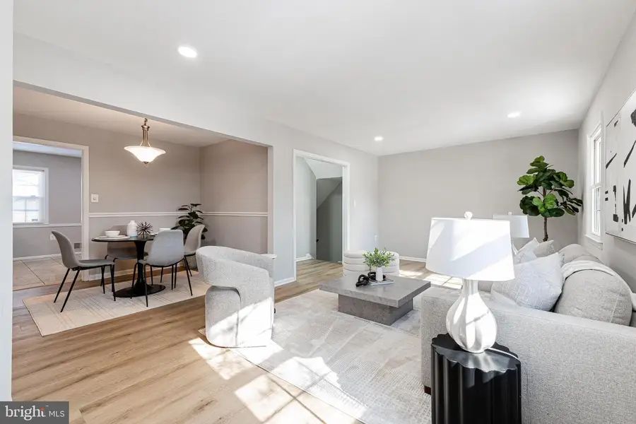 1427 Admiral Dr, Woodbridge, VA 22192 - Image #3