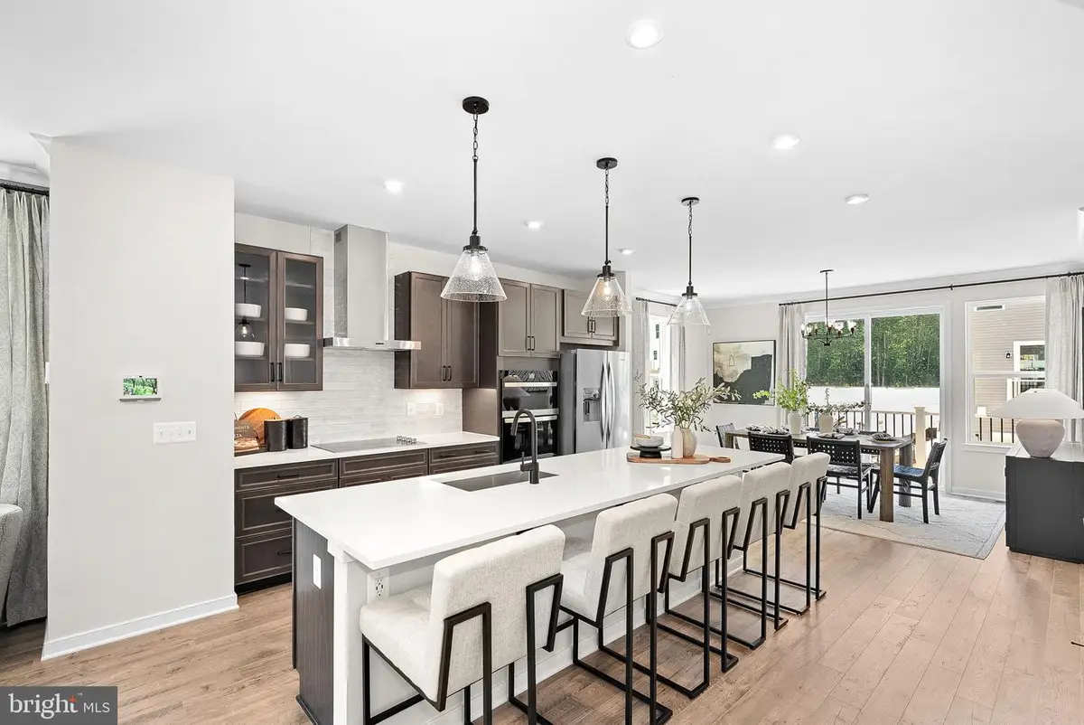 17992 Alicia Ave, Dumfries, VA 22026 - Image #1