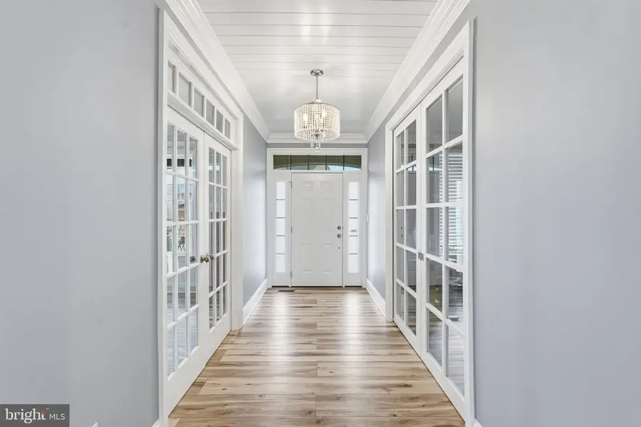 13826 Estate Manor Dr, Gainesville, VA 20155 - Image #2