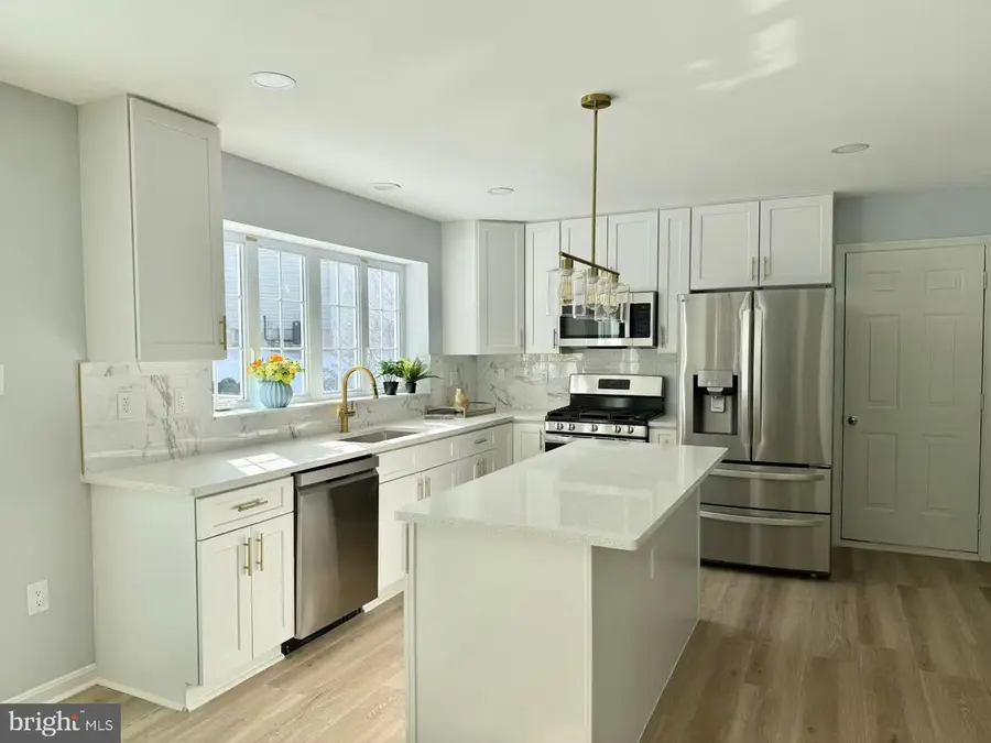 3696 Wertz Dr, Woodbridge, VA 22193 - Image #2