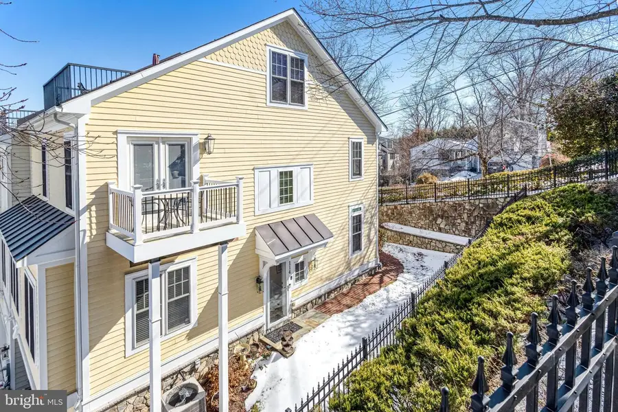 114 Mount High St, Occoquan, VA 22125 - #3