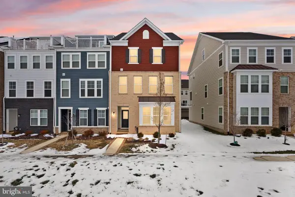 17762 Kingfisher Isle Rd, DUMFRIES, VA 22026