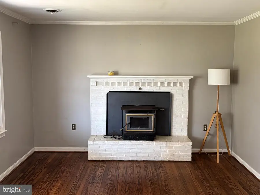 16240 Lee Hwy, Gainesville, VA 20155 - #2