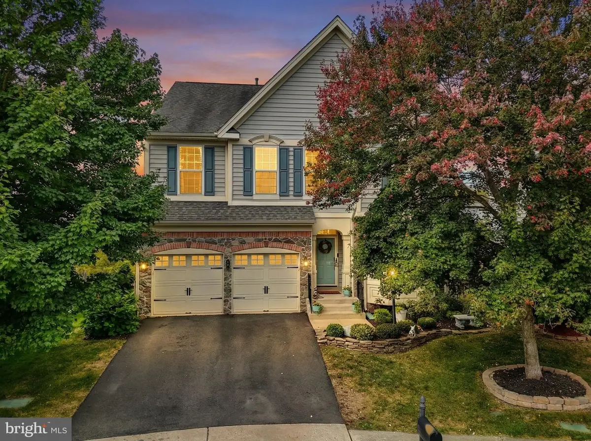 8798 Dancer Ct, Gainesville, VA 20155 - #1