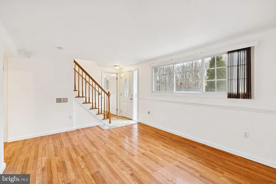 14508 Fullerton Rd, Woodbridge, VA 22193 - #3