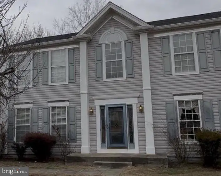 13181 Oak Farm Dr, Woodbridge, VA 22192 - #1