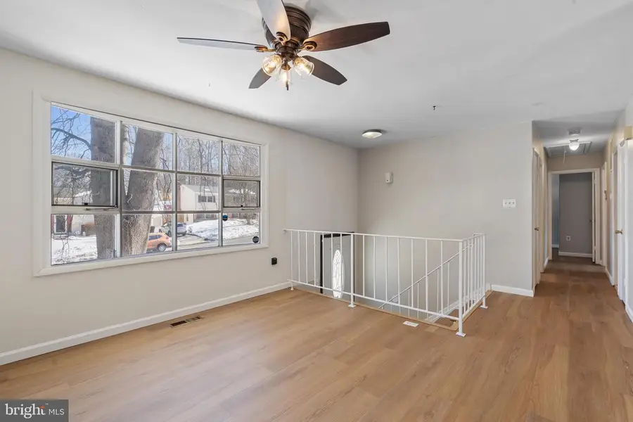 14262 Princedale Dr, Woodbridge, VA 22193 - #2