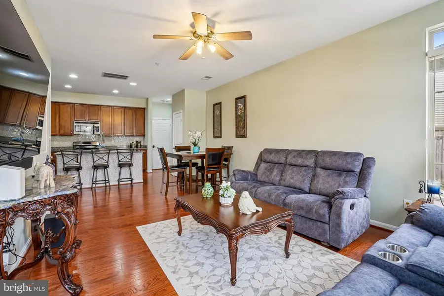 7706 Cedar Branch Dr, Gainesville, VA 20155 - #3