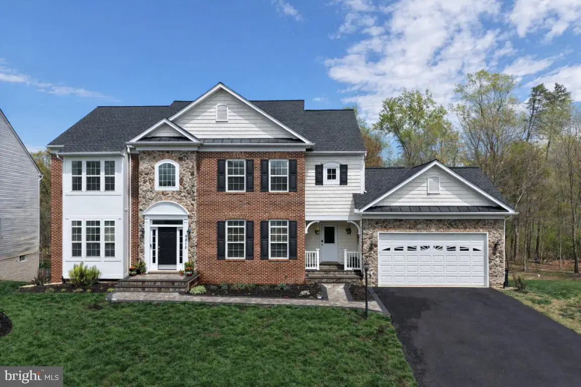 8315 Shimmering Rock Rd, Gainesville, VA 20155 - #1