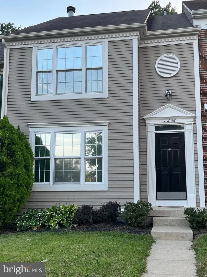 13006 Hunterbrook Dr, Woodbridge, VA 22192 - #1