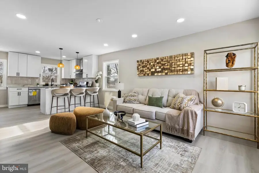 13914 Mathews Dr, Woodbridge, VA 22191 - #3